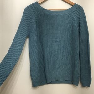 Lulu's blue long sleeve sweater